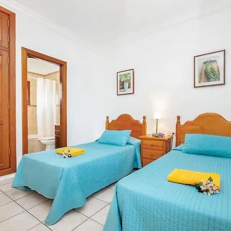 Puerto Del Carmen Sleeps 4 Air Con Wifi Puerto del Carmen